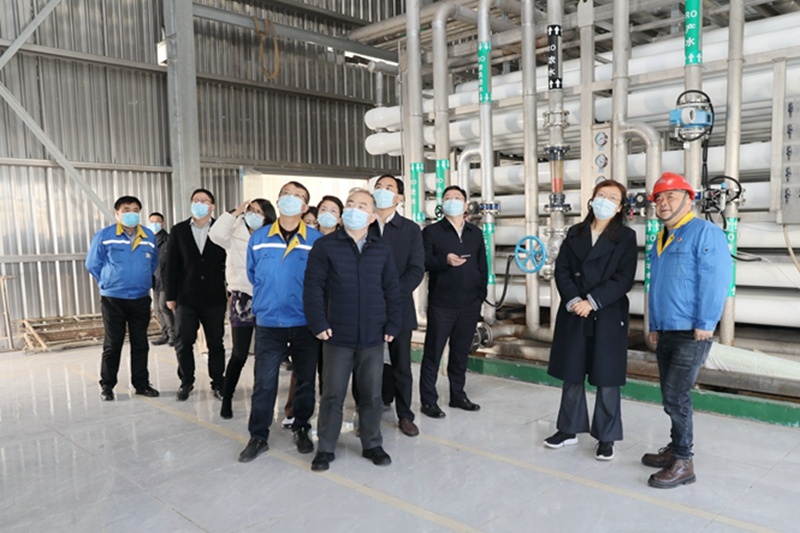 2022年12月15日，時任浙江省發(fā)展改革委黨組成員、副主任吳紅梅蒞臨景興紙業(yè)調研企業(yè)用能、節(jié)能工作