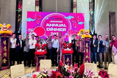 龍行千里 不忘初心 | 景興紙業(yè)全資子公司景興控股（馬）有限公司年會(huì)盛典點(diǎn)燃2024！