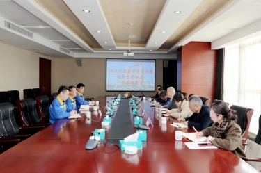嘉興市司法局黨委委員、副局長(zhǎng)蔡加龍一行蒞臨景興紙業(yè)調(diào)研指導(dǎo)